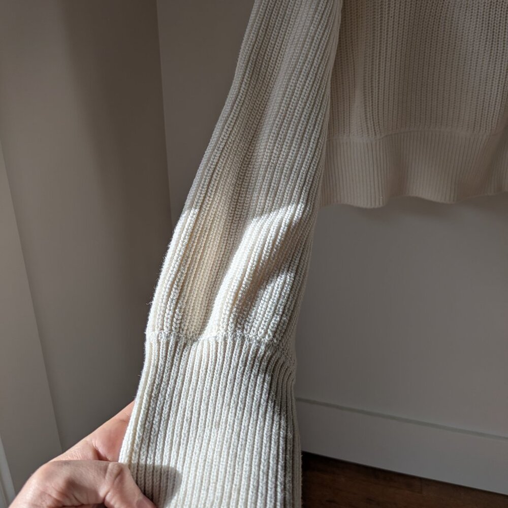 White Knit Zip up sweater - Picture 5 of 7